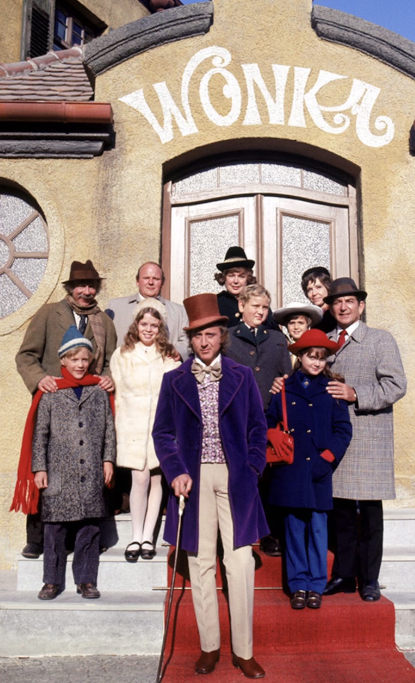 The cast in front of Wonk's factory